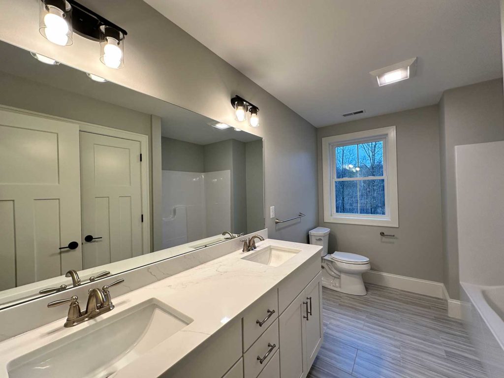 Cabinets space in bathroom