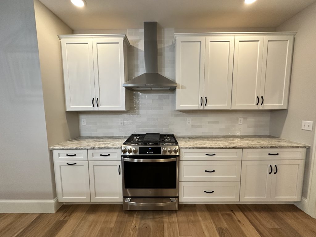 Cabinets space in kitchen